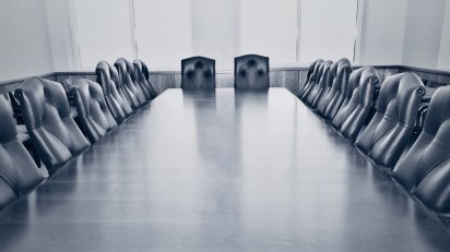 Text-Women-at-Table-BG